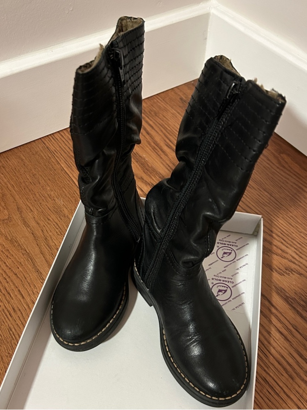 Black Mid-Calf Women's Boots - Classic Zip-Up Style